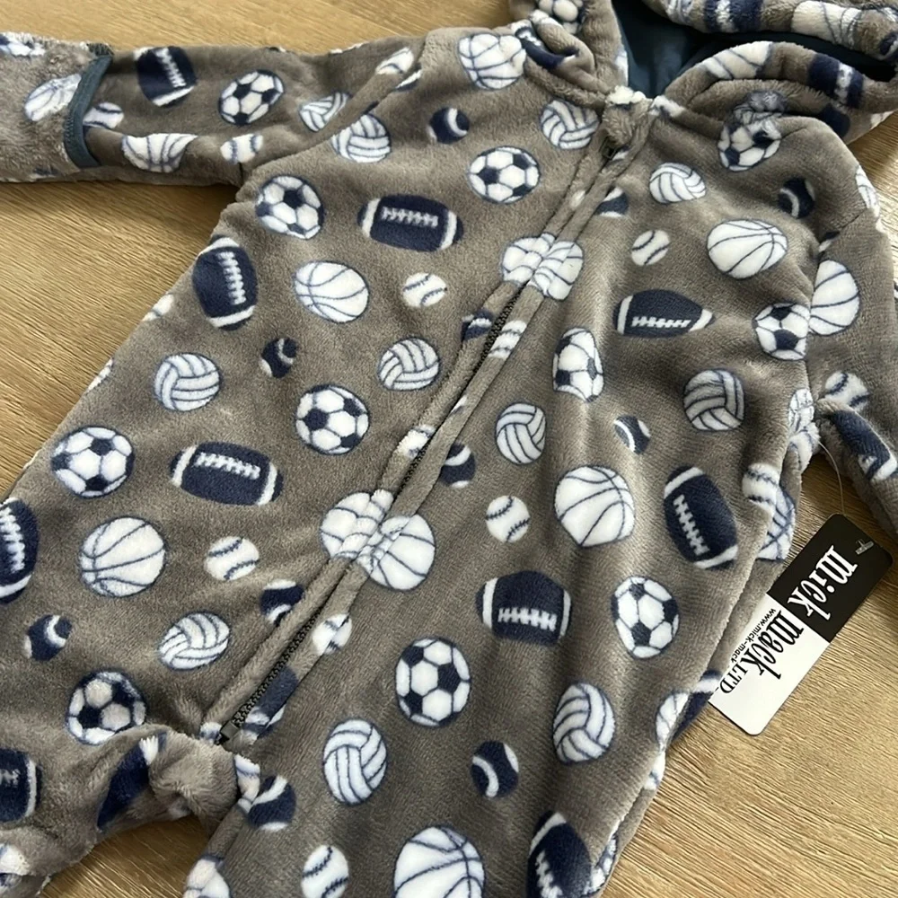 Mick Mack Baby Boy Fuzzy Pram Bunting Jacket 6-9 months Gray Navy Sports Balls